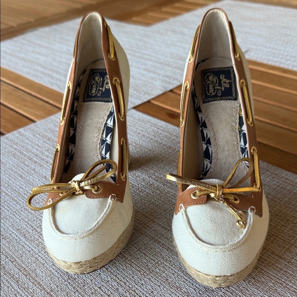 Sperry Tan and Cream Espadrille Shoes, size 7.5